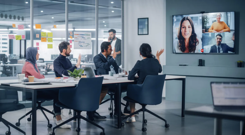 Hybrid team leadership